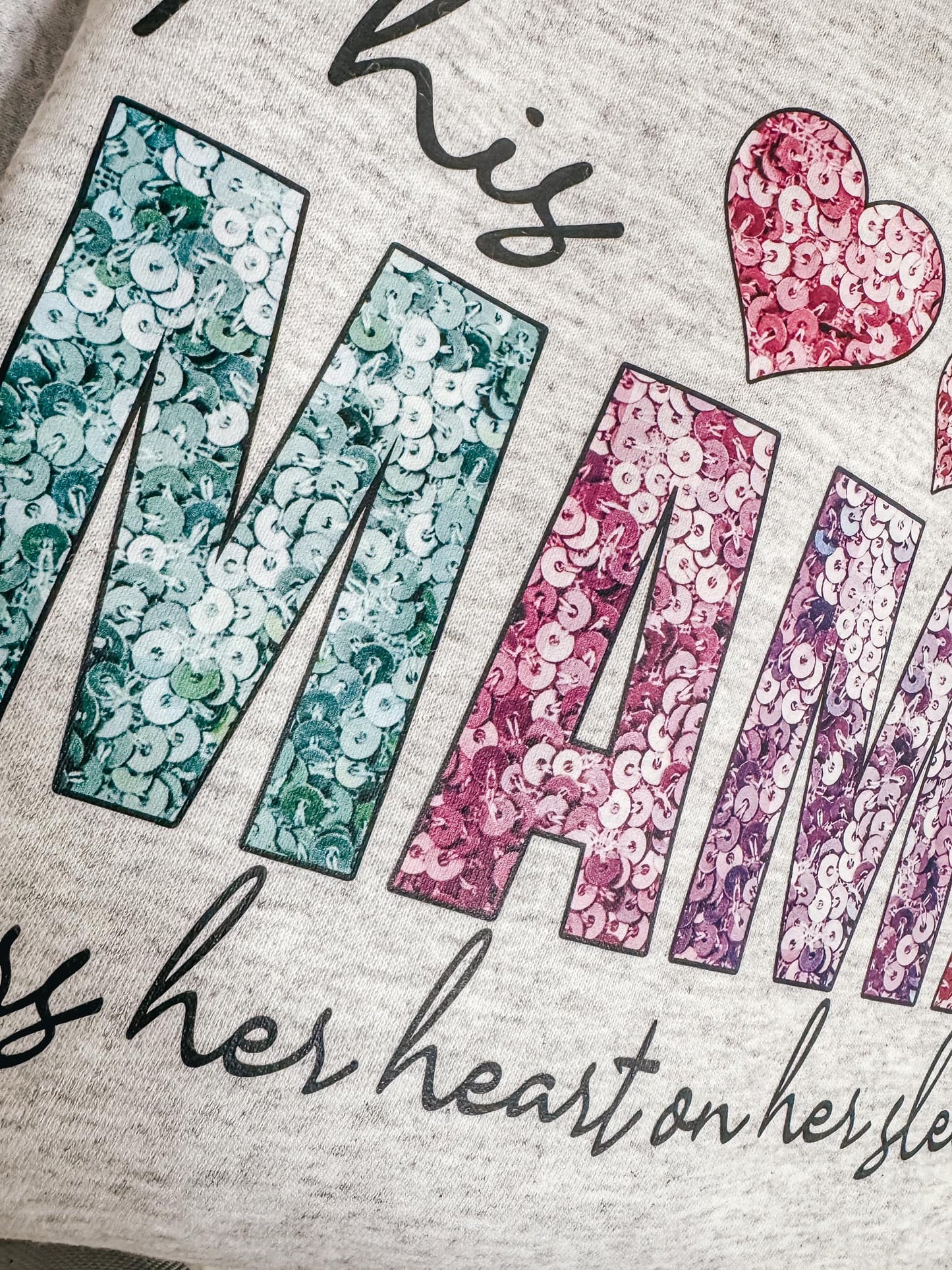 This mama wears her heart on her sleeve - Sequence (Please read description)