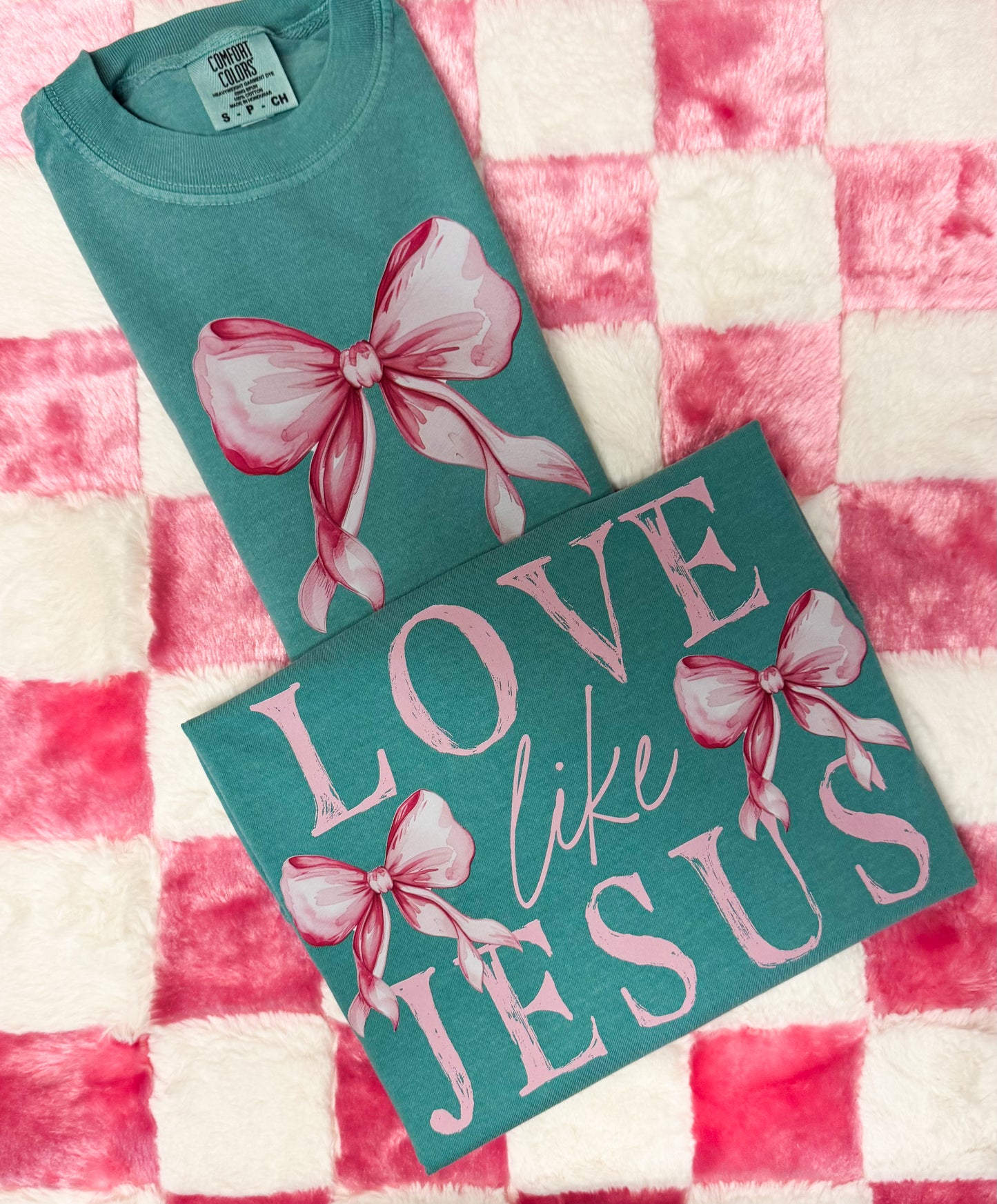 Love Like Jesus Graphic Tee