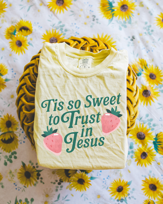 Tis So Sweet Graphic Tee