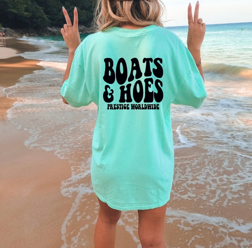 Boats & Hoes Graphic Tee – Southern Magnolia Boutique.Co